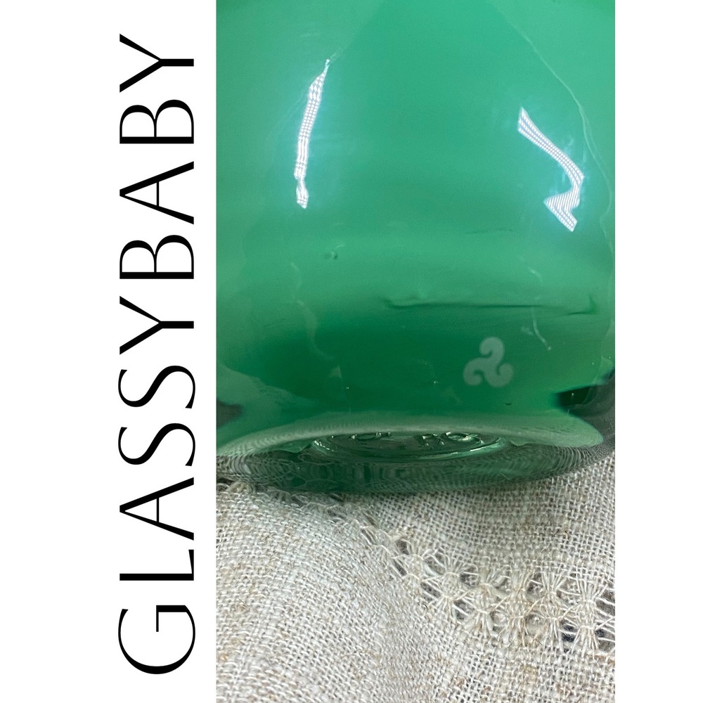 Glassybaby "Strength" Green Hand Blown Glass Candle Holder / Votive - Picture 3 of 9
